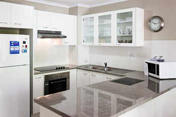 Dockside Mooloolaba - Rent Accommodation 27
