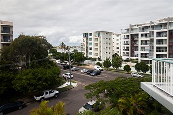Dockside Mooloolaba - Rent Accommodation 35