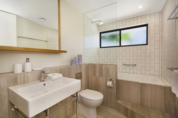 Jacaranda Noosa - Rent Accommodation 4