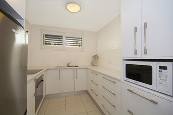 Jacaranda Noosa - Rent Accommodation 18