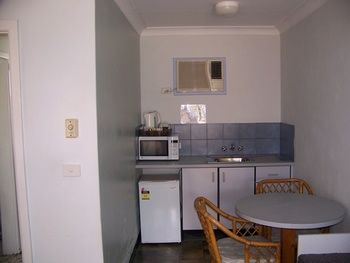 Beach Motel Woolgoolga - Rent Accommodation 3
