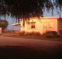 Fairview Bed and Breakfast Cottage - Rent Accommodation