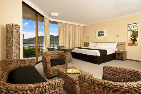 Pacific Hotel Cairns - Rent Accommodation 0