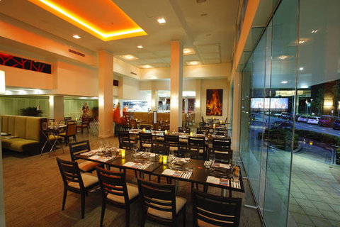 Pacific Hotel Cairns - Rent Accommodation 1