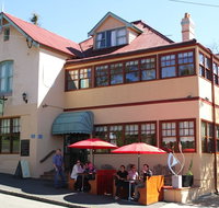 Jamison House And The Rooster Restaurant - Rent Accommodation