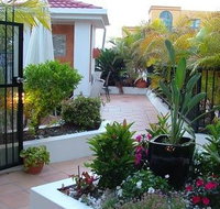 Shaz Maisons Beachside Holiday Apartments - Rent Accommodation
