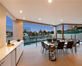 Xanadu Waterfront Elite Holiday Home - Rent Accommodation 2