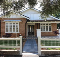Roseneath Cottage - Orange Heritage - Rent Accommodation