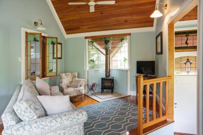 Oak Tree Lodge - Rent Accommodation 8