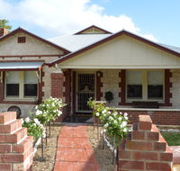 Two Cow Cottage Bed and Breakfast - Rent Accommodation