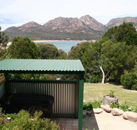 Coles Bay Waterfronters - Rent Accommodation