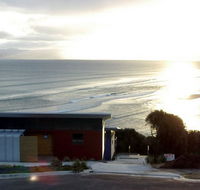 Freycinet Beach Apartments - Rent Accommodation