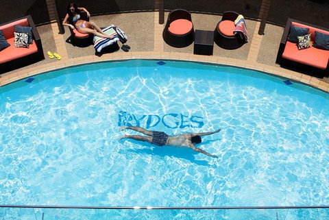 Rydges Gladstone - Rent Accommodation 3