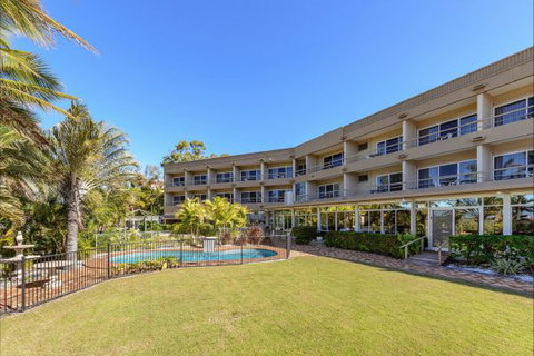 Camelot Motel And Licenced Restaurant - Rent Accommodation 0