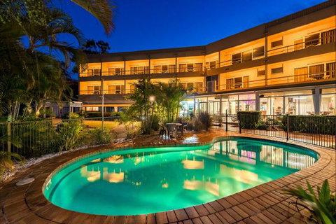 Camelot Motel And Licenced Restaurant - Rent Accommodation 7