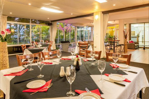 Camelot Motel And Licenced Restaurant - Rent Accommodation 8