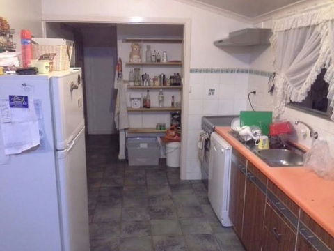 Great Grandpa Henry Retreat - Rent Accommodation 5
