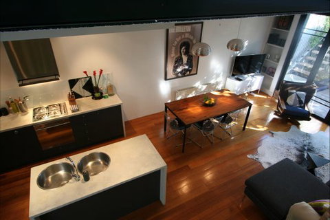Two Five Zero / Richmond - Rent Accommodation 3