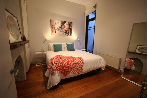 Two Five Zero / Richmond - Rent Accommodation 5