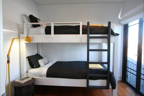 Two Five Zero / Richmond - Rent Accommodation 6