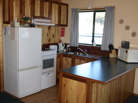 Burilda Waters - Rent Accommodation 9