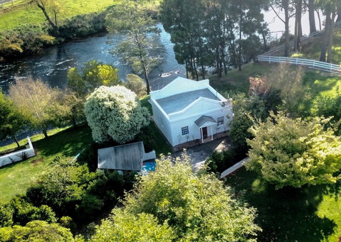 Forth River Cottage - Rent Accommodation 0