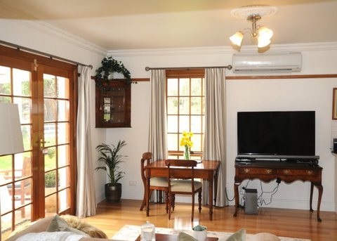 Forth River Cottage - Rent Accommodation 7
