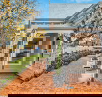 Grandview Accommodation - The Elm Tree Apartments - Rent Accommodation