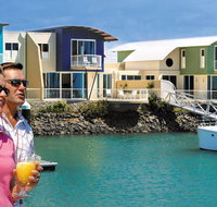 Absolute Waterfront Villa - Rent Accommodation