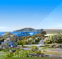 Highview - Panormaic Views Across Encounter Bay - Rent Accommodation