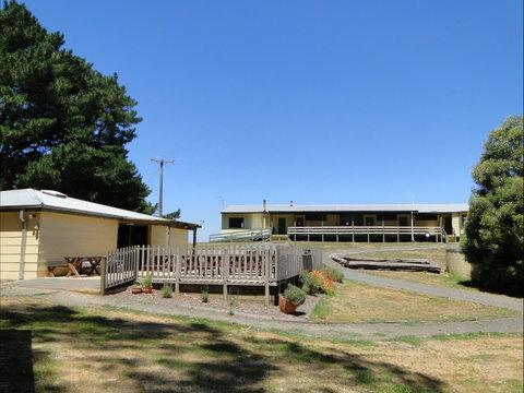 Allambee Camp - Rent Accommodation 1