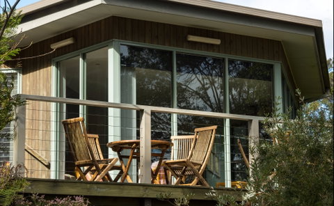 Gipsy Point Lodge - Rent Accommodation 0