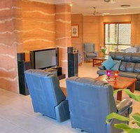 Gladstone Earth and Sea - Rent Accommodation