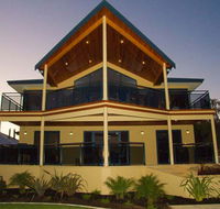 Nautica Lodge - Rent Accommodation