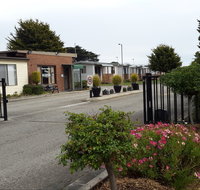 Bay View Holiday Village - Rent Accommodation