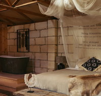 Trader Jack's - Rent Accommodation