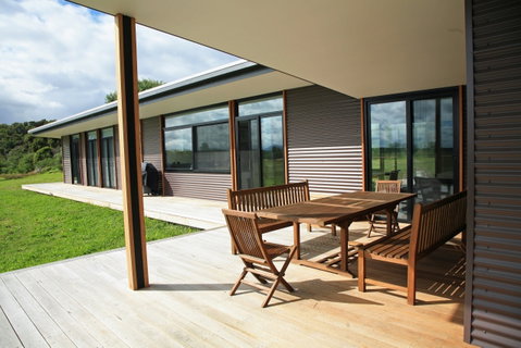 Just Inside The Gate - Rent Accommodation 1