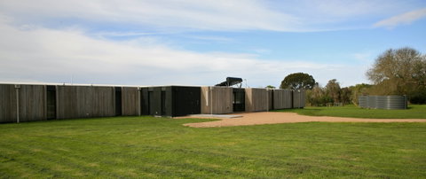 Just Inside The Gate - Rent Accommodation 2