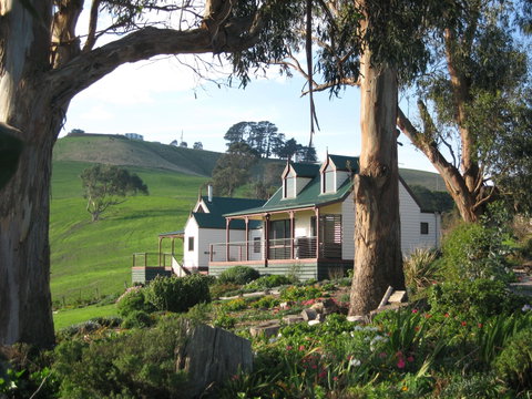 Loves Lane Cottages - Rent Accommodation 0