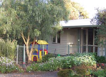Lyre Bird Hill Winery And Guest House - Rent Accommodation 4