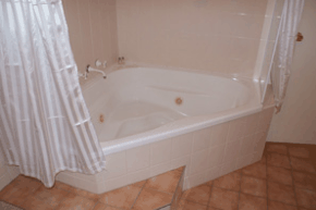Burke  Wills Motor Inn - Rent Accommodation