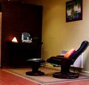 Retreat In The Suburbs - Rent Accommodation