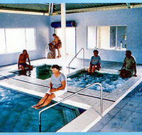 Innot Hot Springs Leisure  Health Park - Rent Accommodation