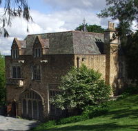 Montsalvat - Rent Accommodation
