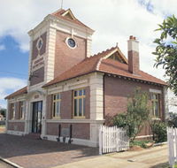 Merredin Town Hall - Rent Accommodation
