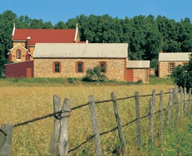 Central Greenough Historic Settlement - Rent Accommodation 0