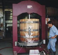 St Marys Wines - Rent Accommodation