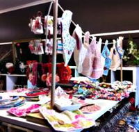 Under The Oak Handmade Gallery and Gifts - Rent Accommodation