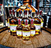 William McHenry and Sons Distillery - Rent Accommodation