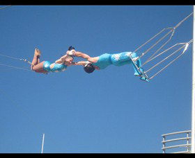 Trix Circus Flying Trapeze - Rent Accommodation 0